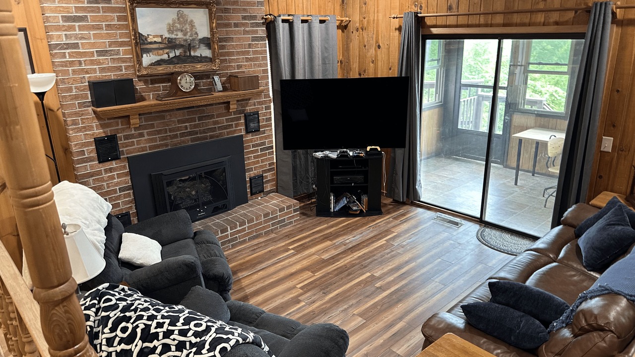 Photo of Livingroom in Clarks Chapel