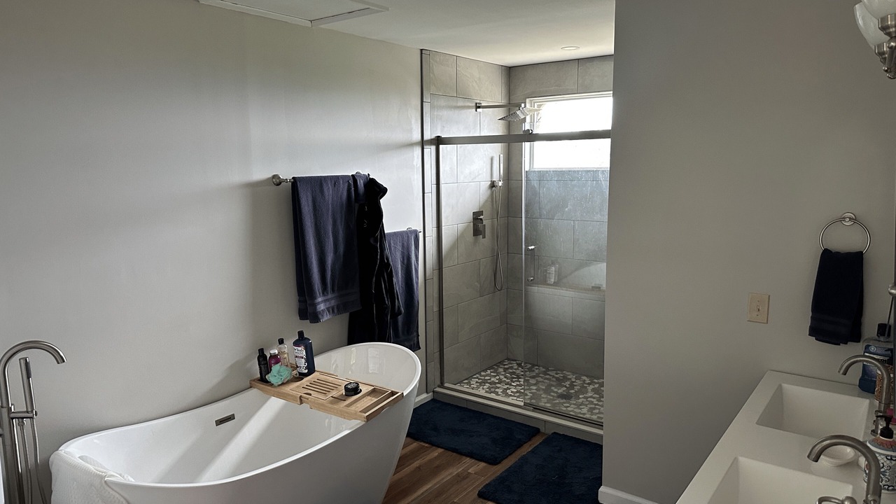 Photo of Bathroom in Clarks Chapel