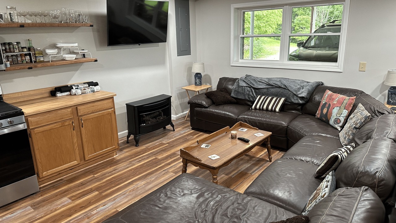 Photo of Livingroom in Clarks Chapel