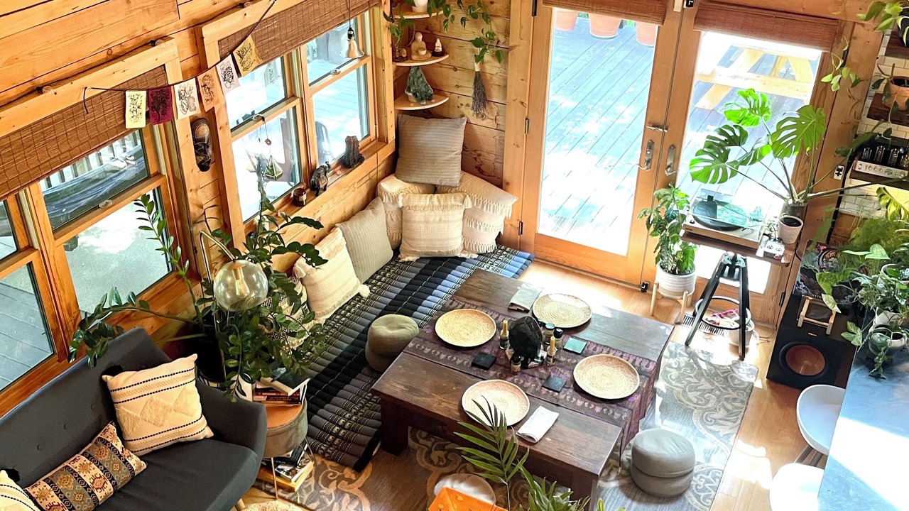 Photo of Livingroom in Old Fort