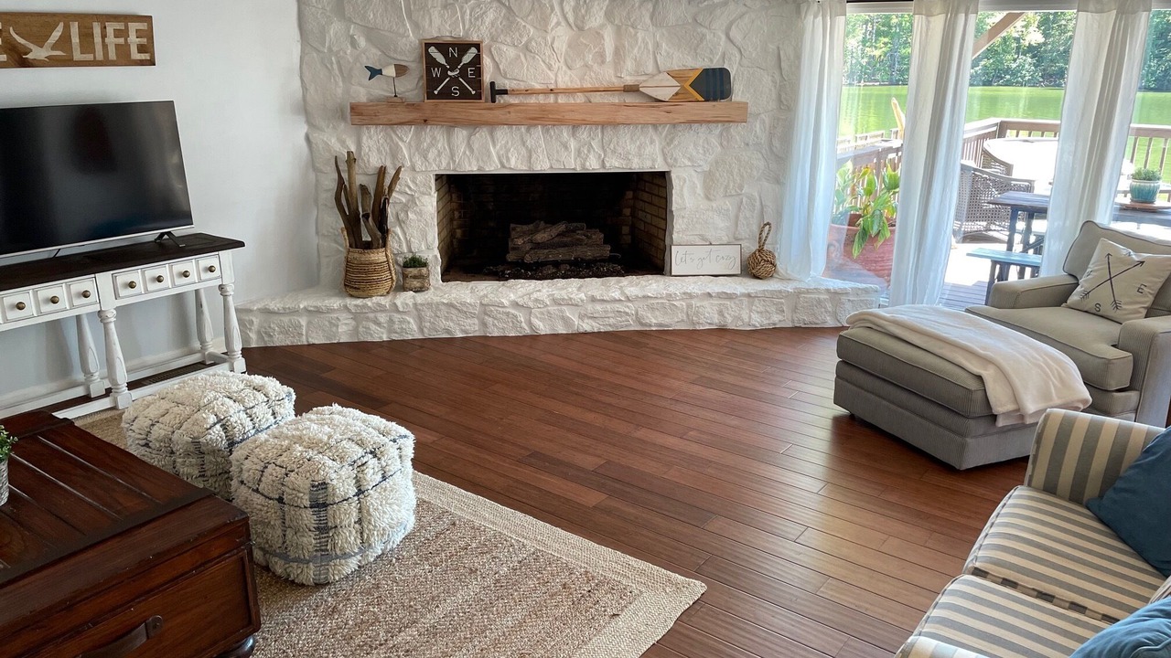Photo of Livingroom in New London