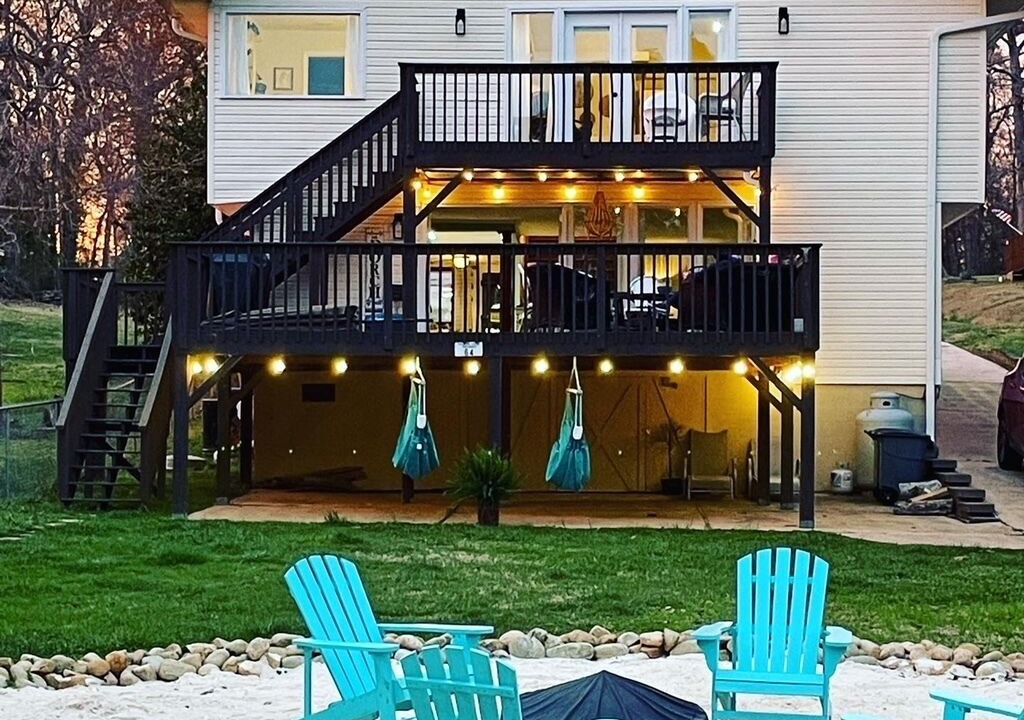 Photo of Outdoor in New London