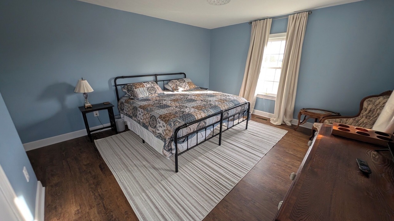 Photo of Bedroom in Edenton