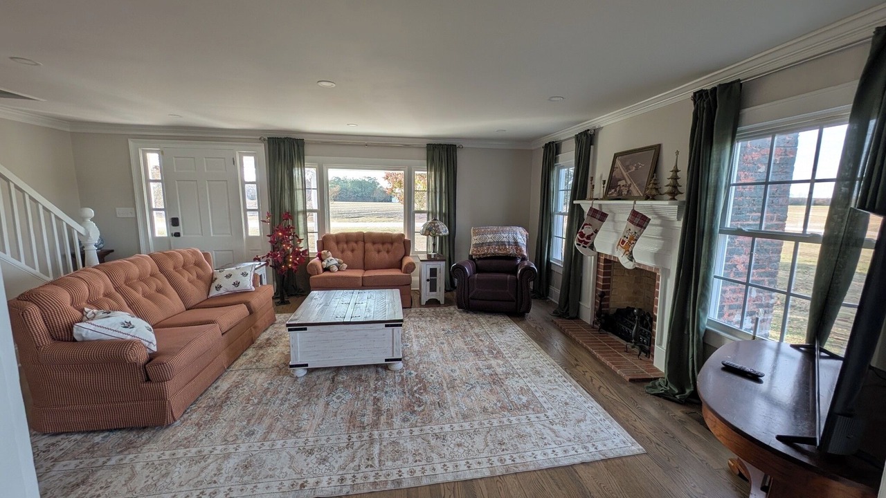 Photo of Livingroom in Edenton