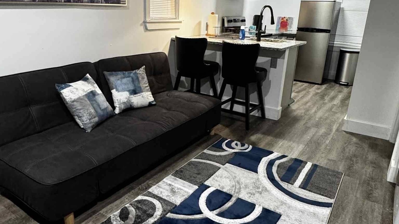 Photo of Livingroom in Chapel Hill