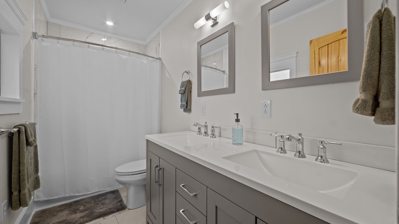 Photo of Bathroom in Washington