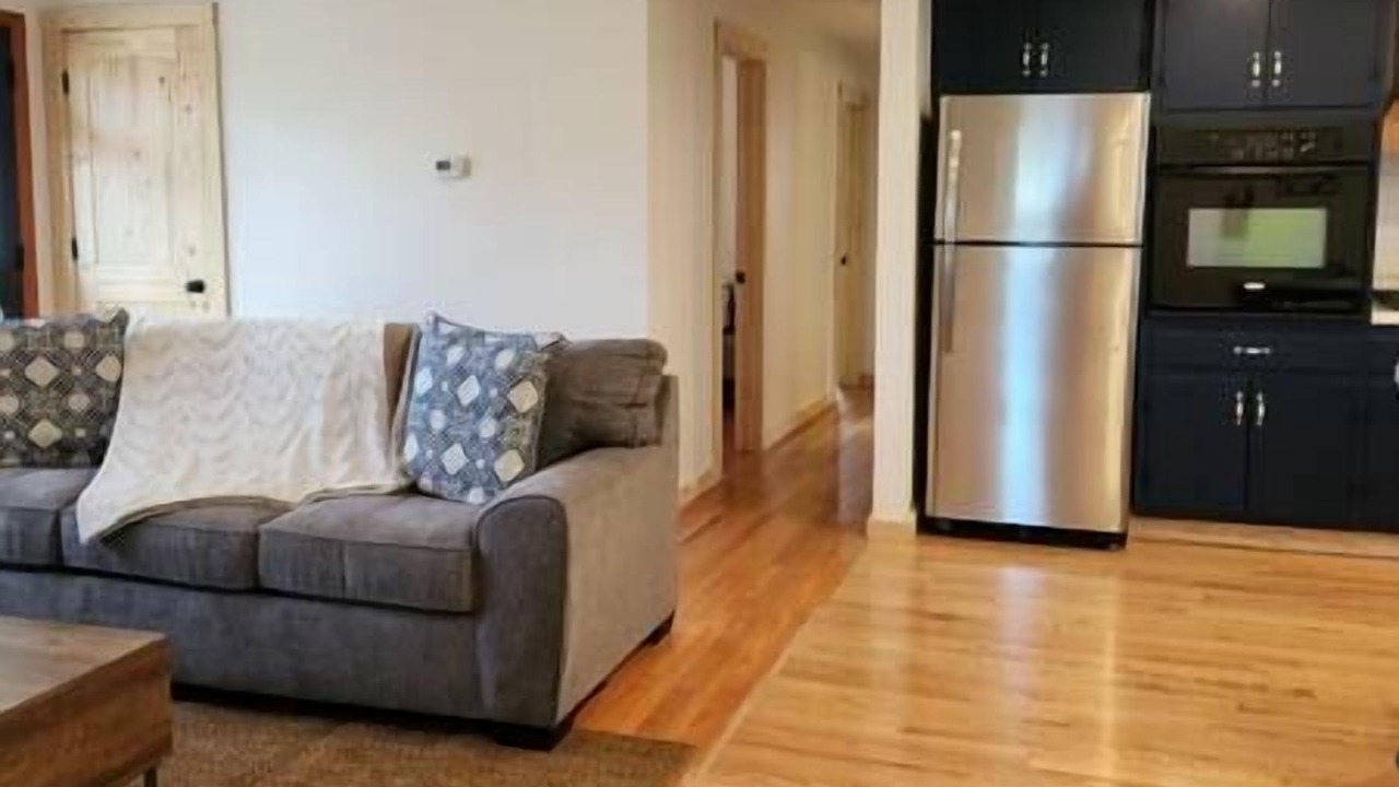 Photo of Bedroom in Hamptonville