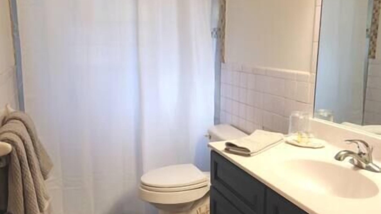 Photo of Bathroom in Hamptonville