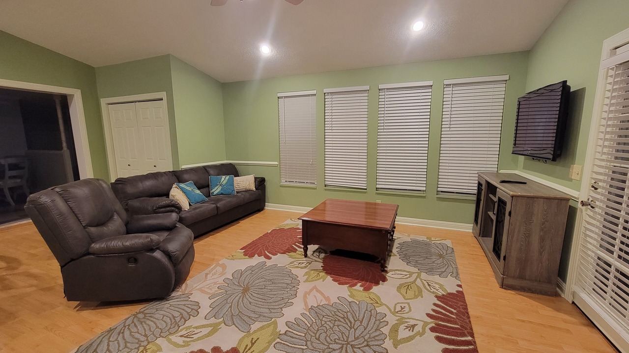 Photo of Livingroom in New London