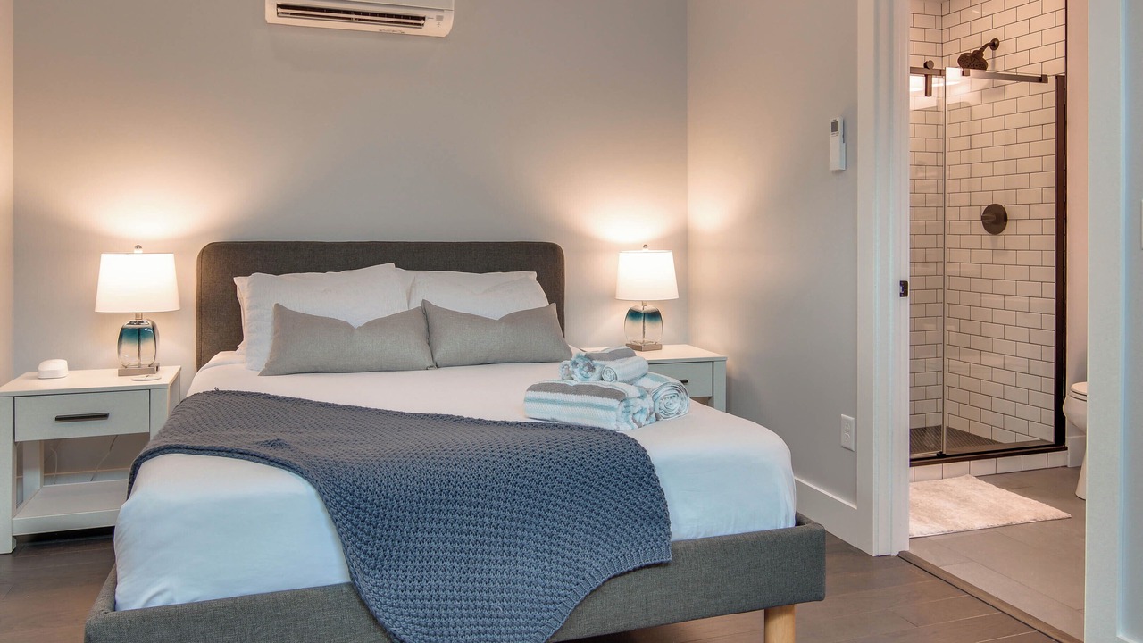 Photo of Bedroom in Oakley
