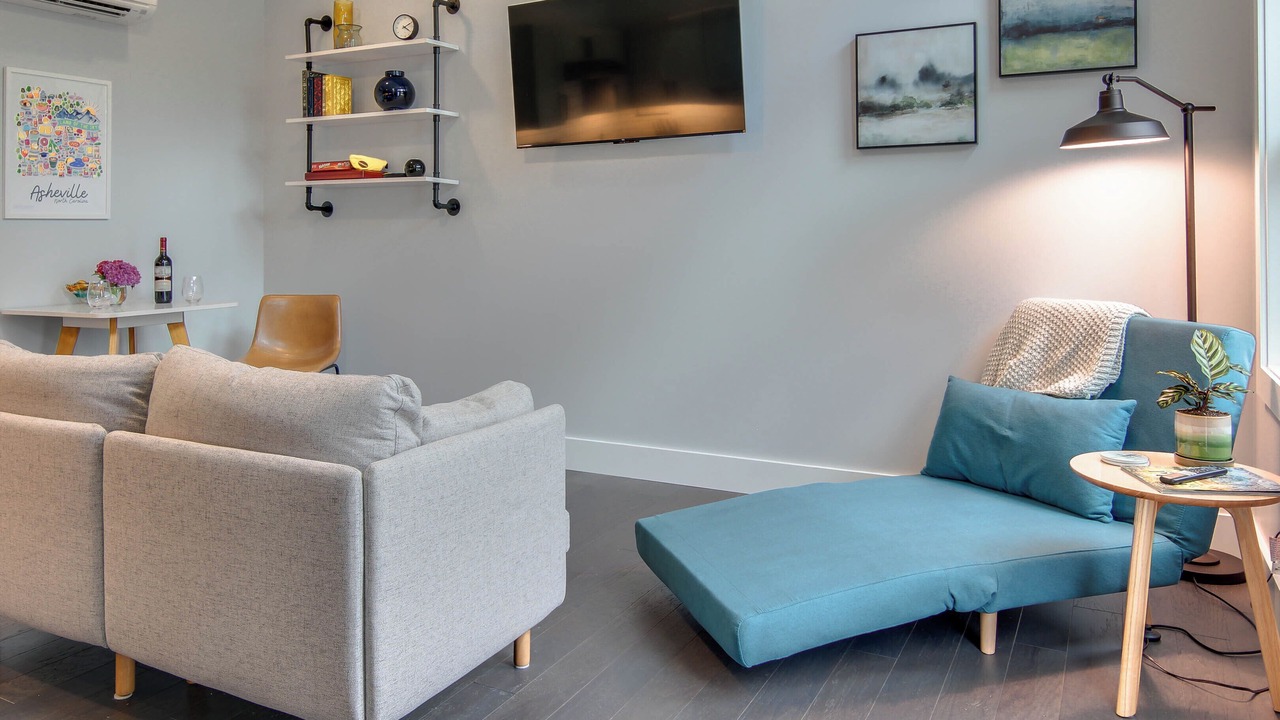 Photo of Livingroom in Oakley