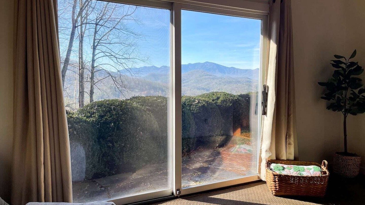 Photo of Bedroom in Bakersville