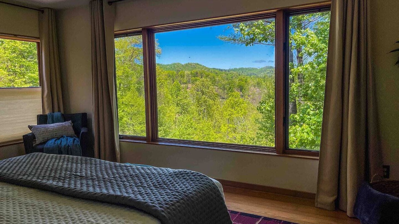 Photo of Bedroom in Bakersville