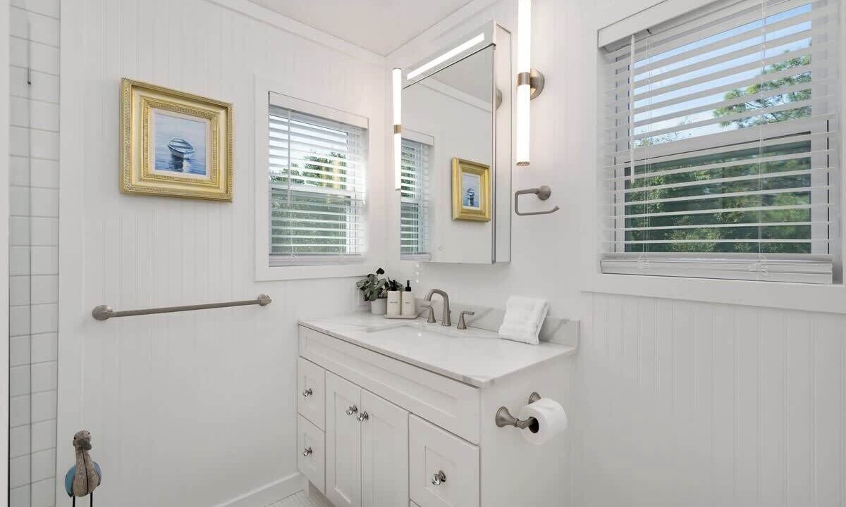 Photo of Bathroom in Southern Shores