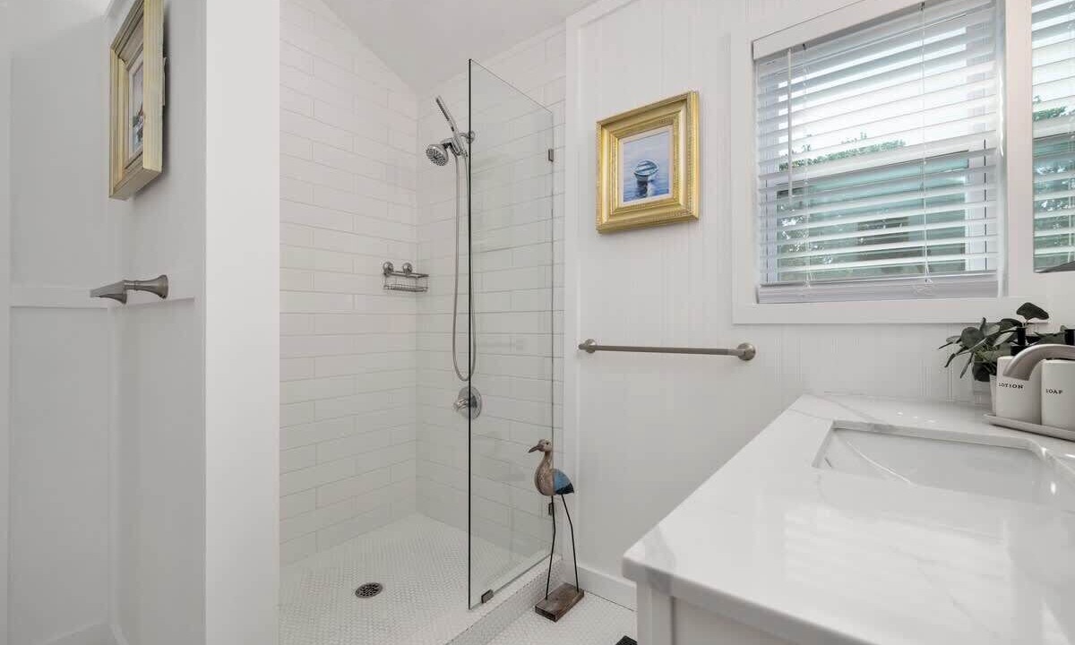 Photo of Bathroom in Southern Shores