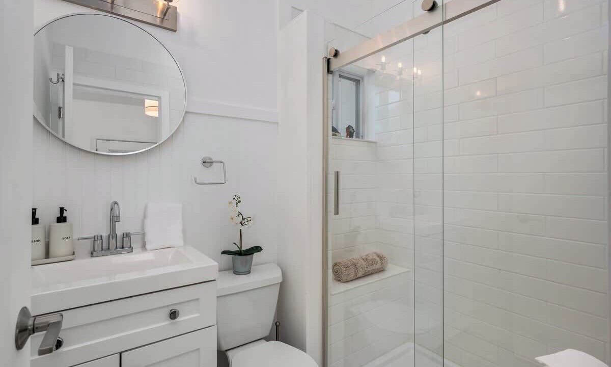 Photo of Bathroom in Southern Shores
