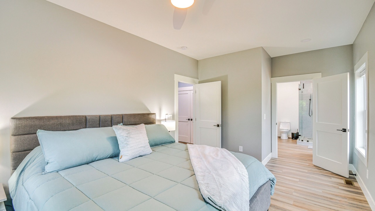 Photo of Bedroom in Hickory