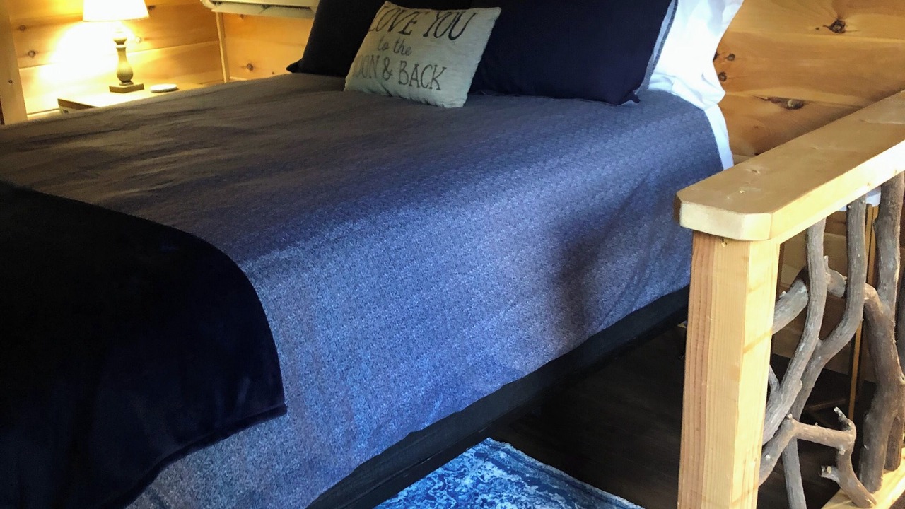 Photo of Bedroom in Scaly Mountain