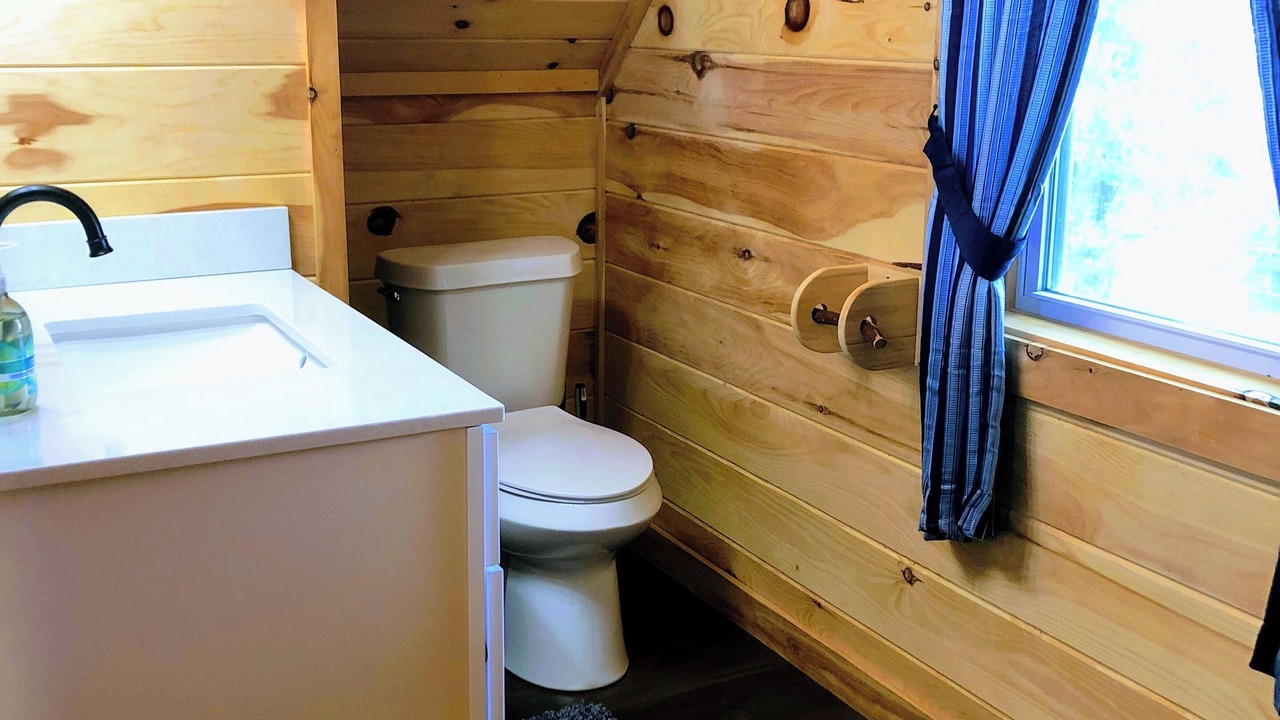 Photo of Bathroom in Scaly Mountain
