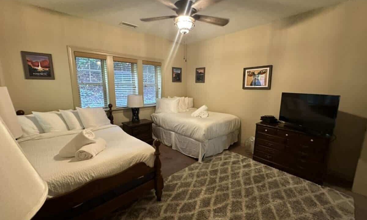 Photo of Bedroom in Maggie Valley