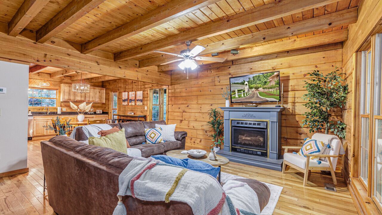 Photo of Bedroom in Bryson City