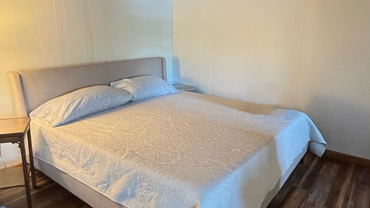 Photo of Bedroom in Robbinsville
