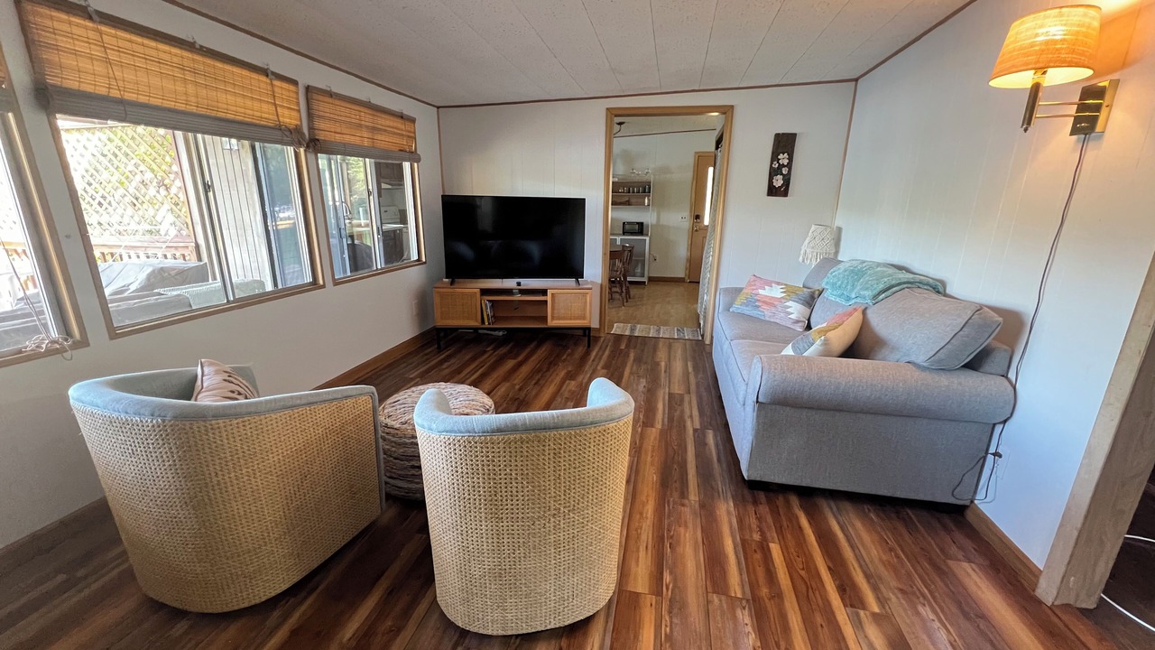 Photo of Livingroom in Robbinsville