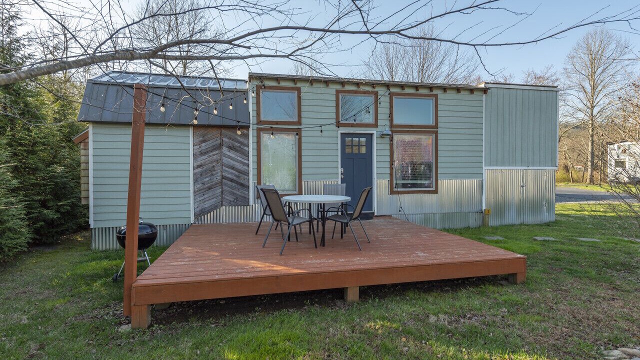 Photo of Outdoor in Mills River