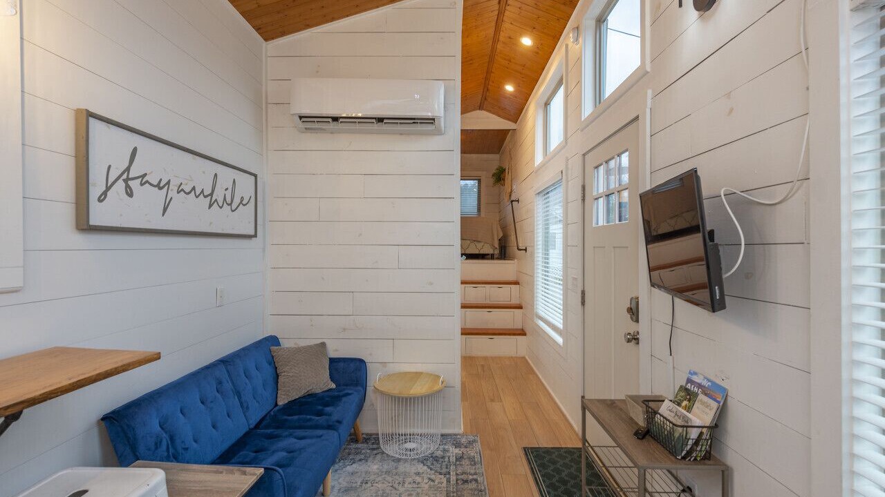 Photo of Livingroom in Mills River