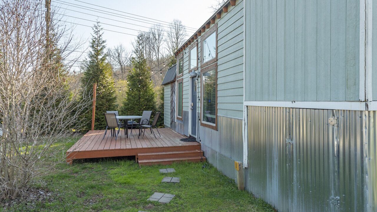 Photo of Outdoor in Mills River