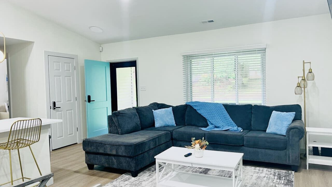Photo of Livingroom in Northeast Raleigh