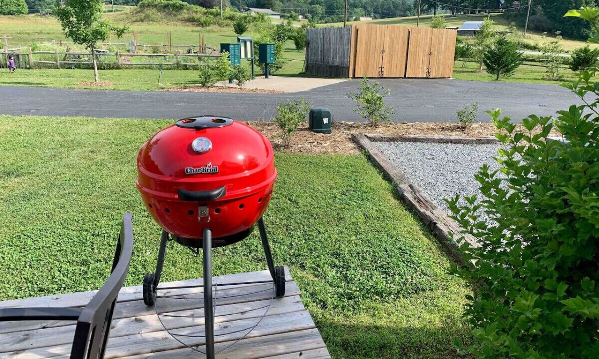 Photo of Outdoor in Mills River