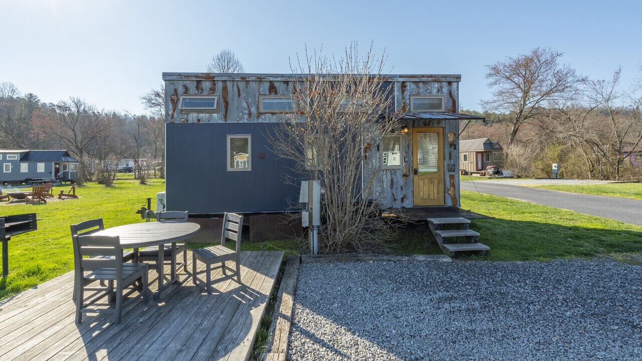 Photo of Outdoor in Mills River