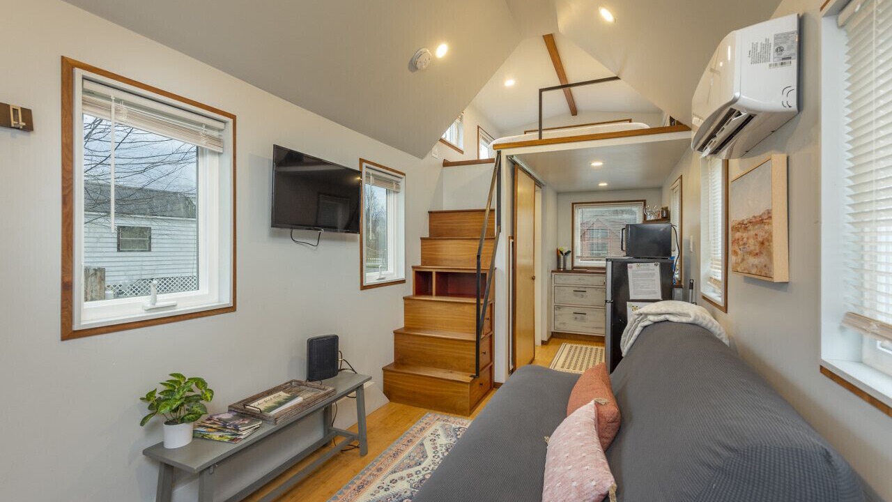 Photo of Livingroom in Mills River