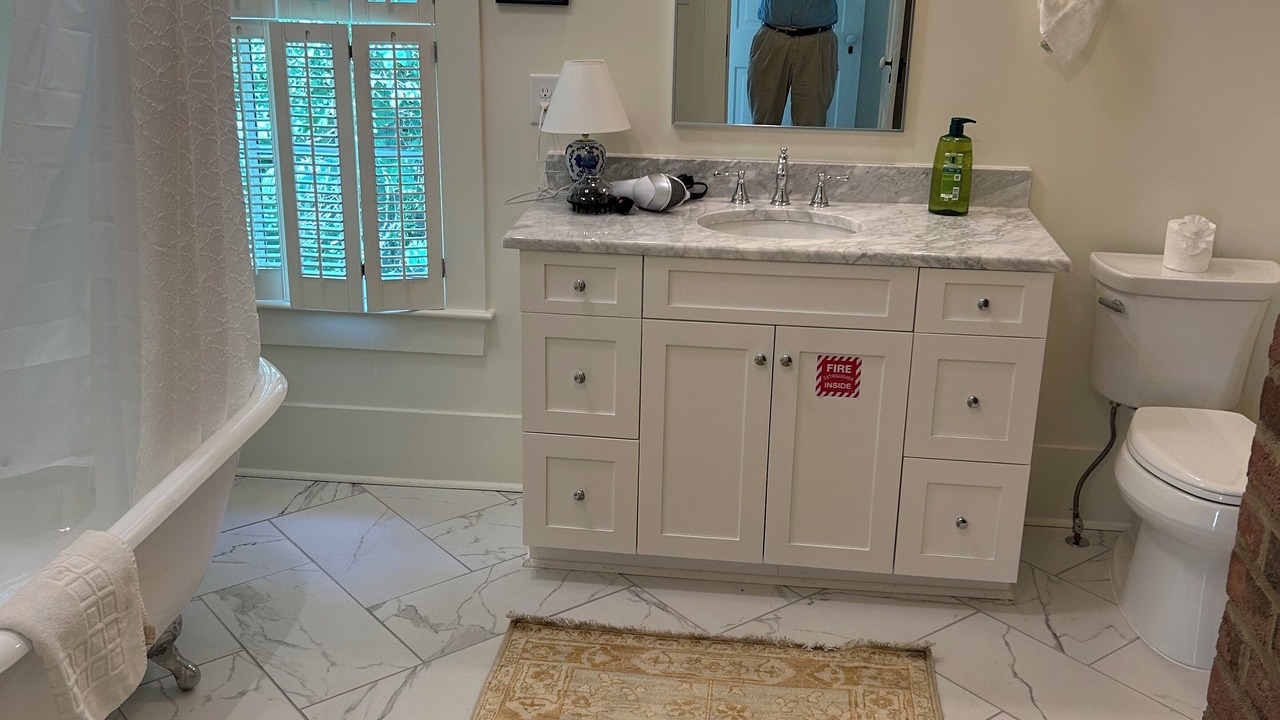 Photo of Bathroom in Lexington - Salisbury