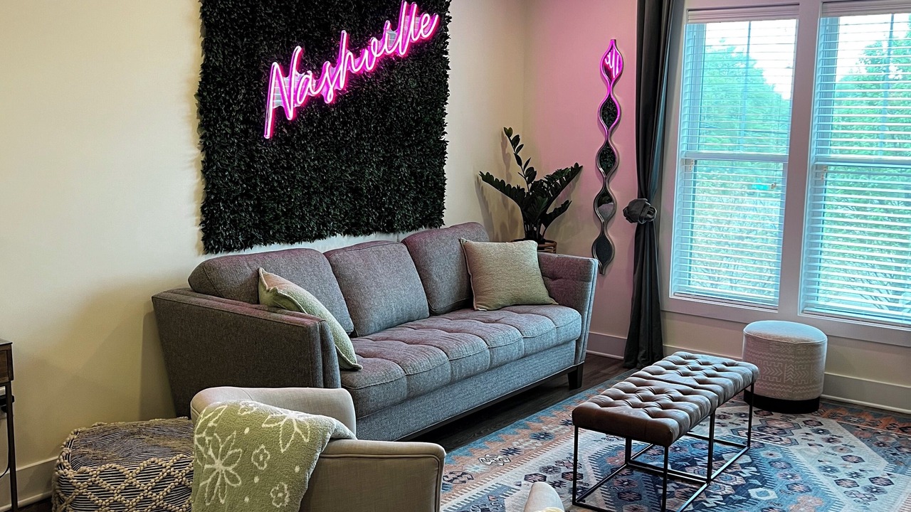 Photo of Livingroom in Northern Inglewood