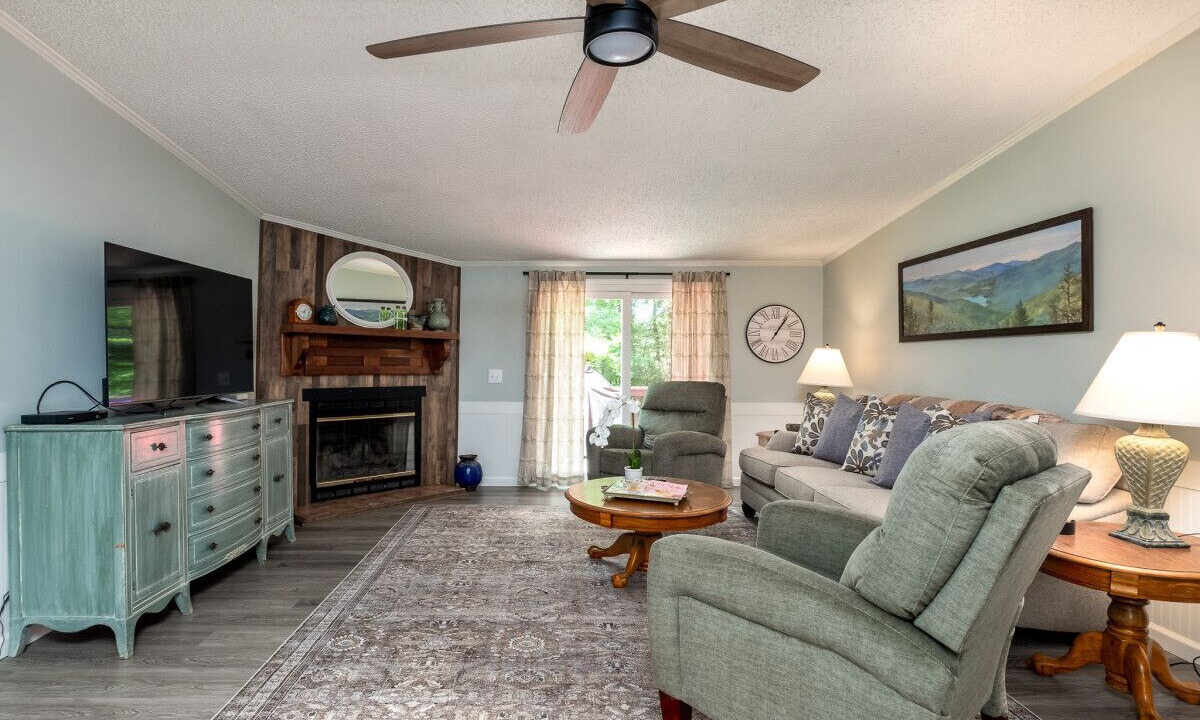 Photo of Livingroom in Rosman