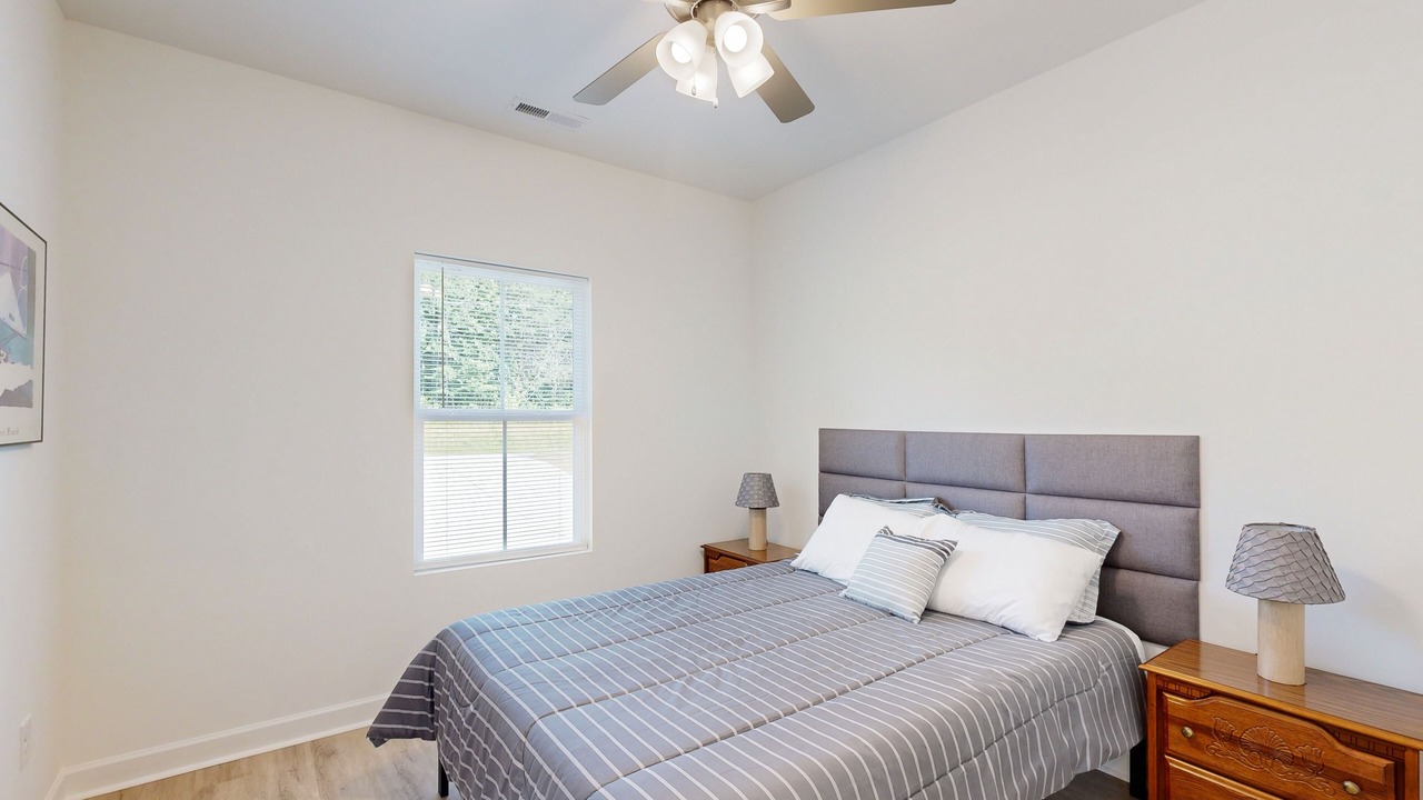 Photo of Bedroom in Southmont