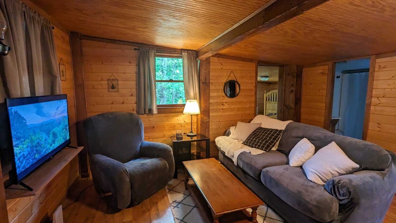 Photo of Livingroom in Hays