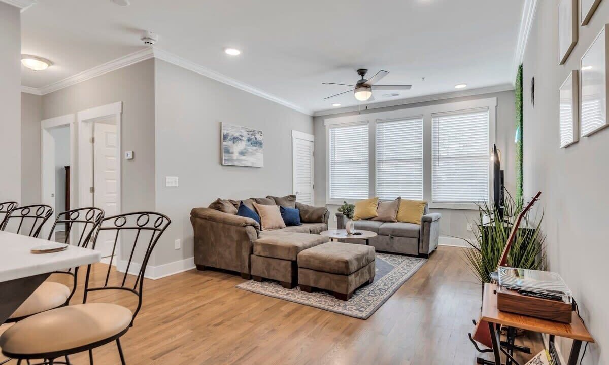 Photo of Livingroom in The Nations