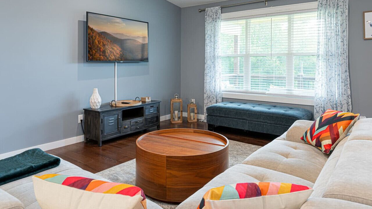 Photo of Livingroom in Fairview