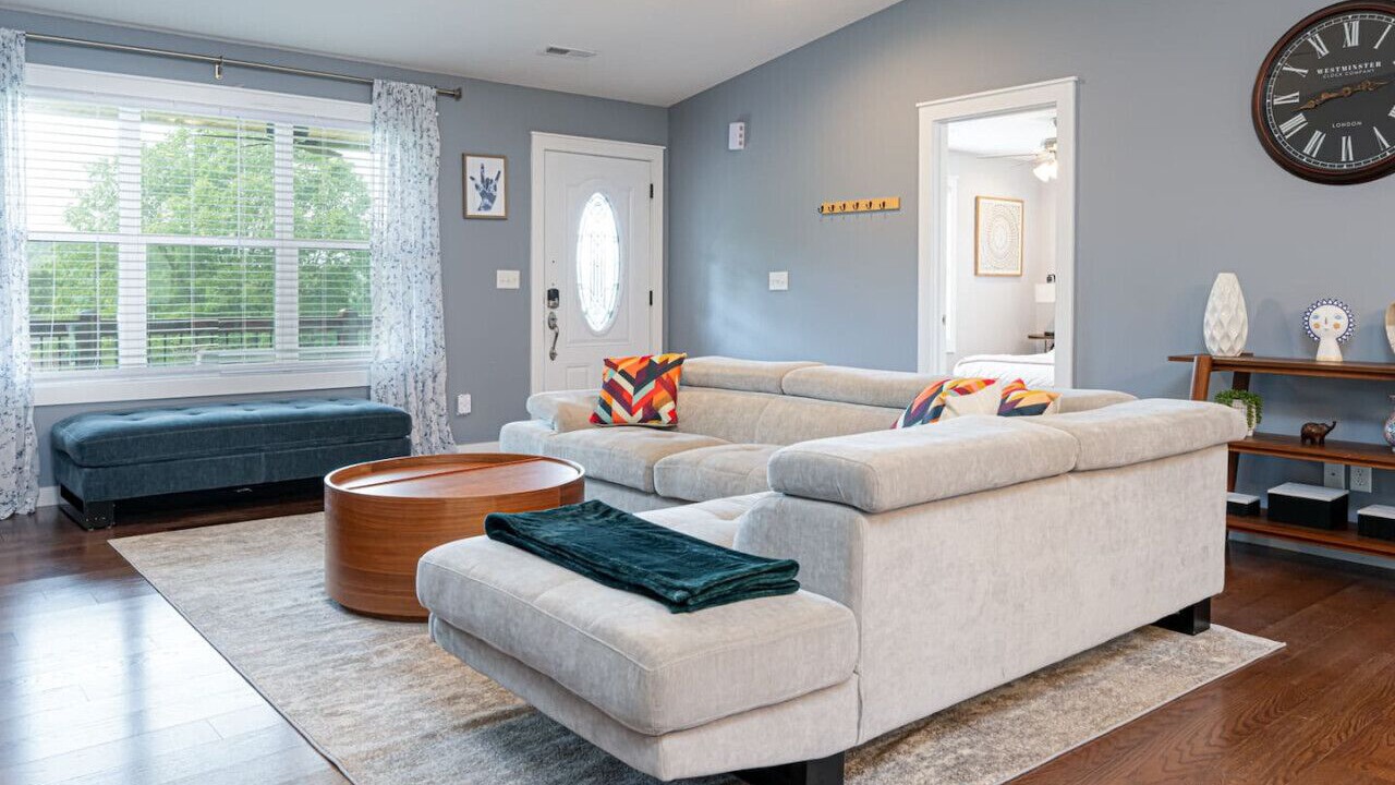 Photo of Livingroom in Fairview