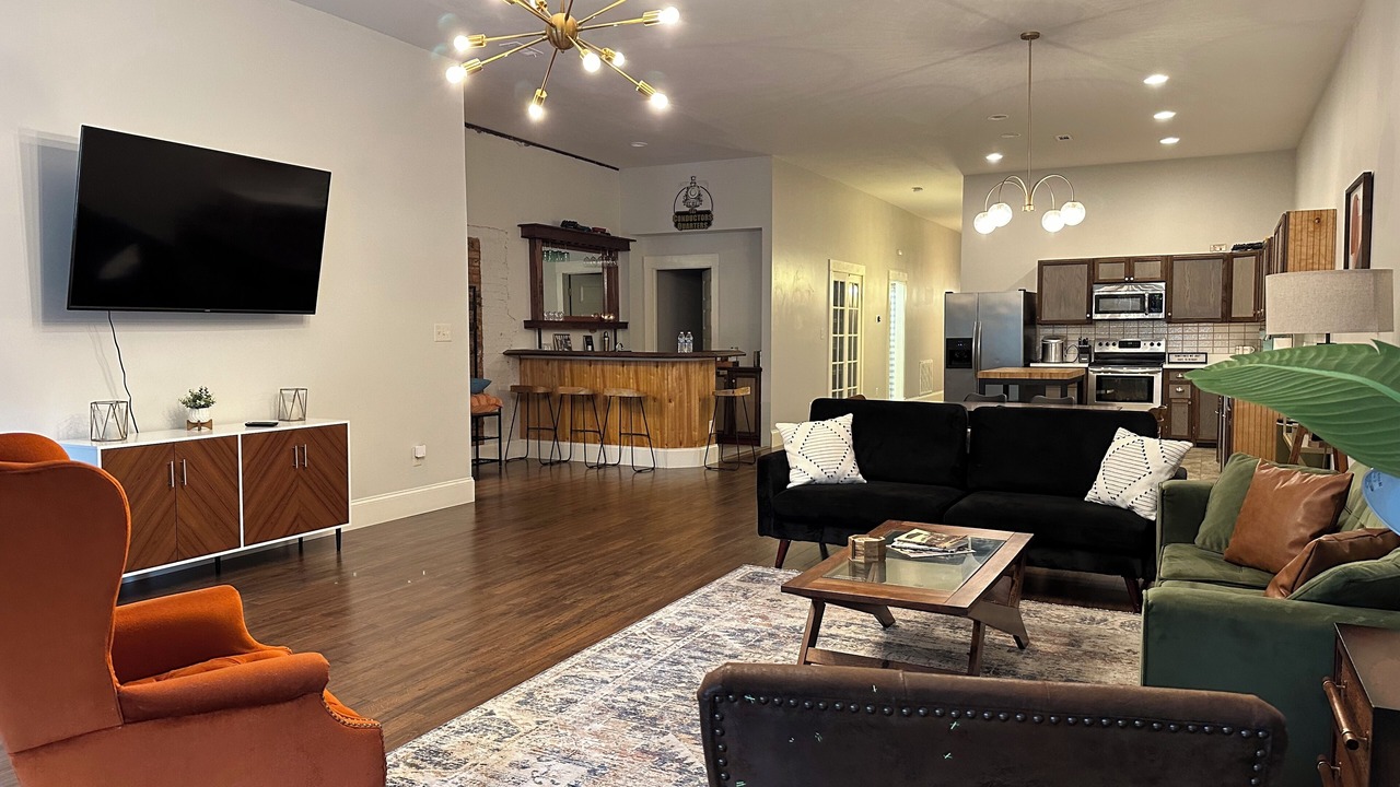 Photo of Livingroom in East Spencer