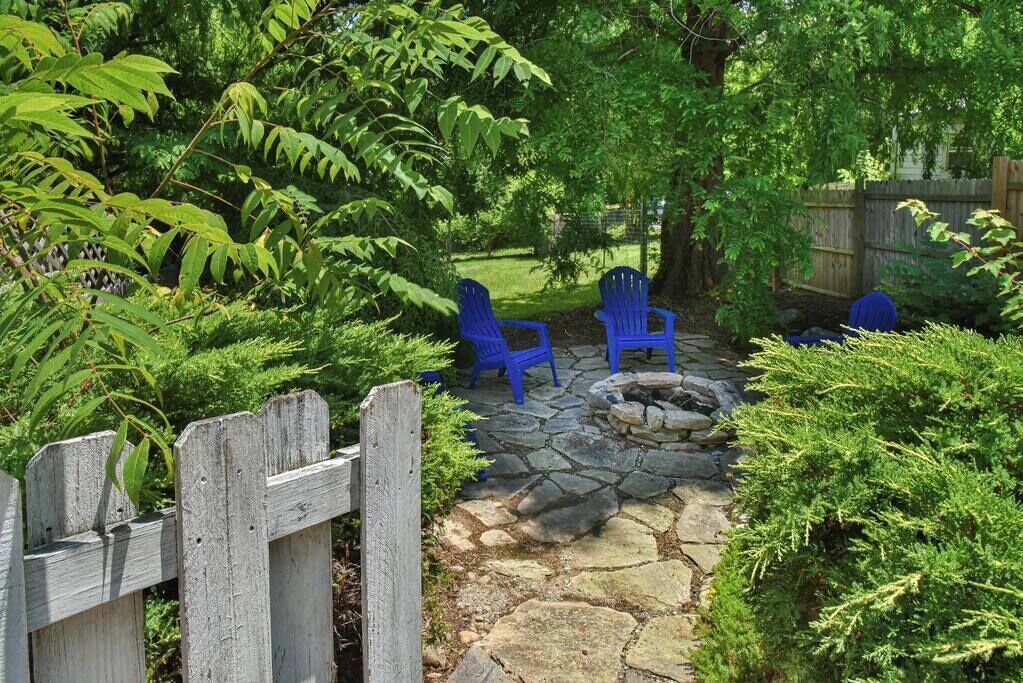 Photo of Outdoor in Oakley
