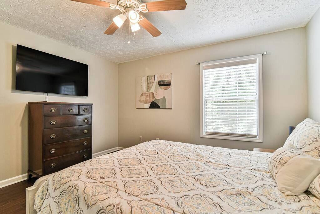 Photo of Bedroom in Oakley