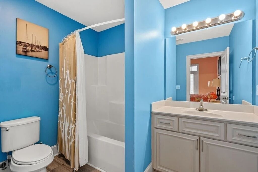 Photo of Bathroom in Ash