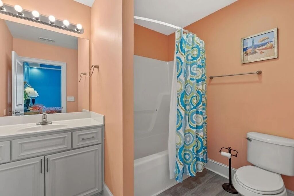Photo of Bathroom in Ash