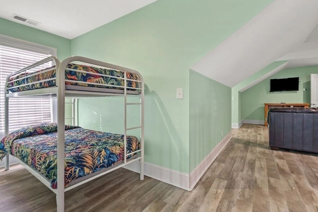 Photo of Bedroom in Ash