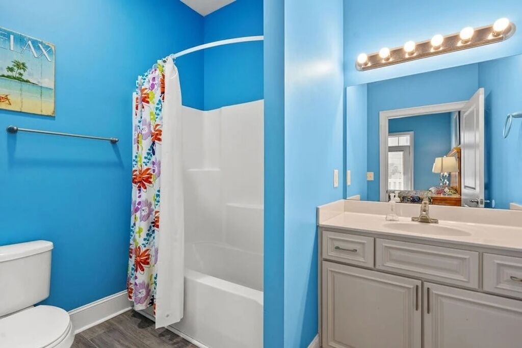 Photo of Bathroom in Ash