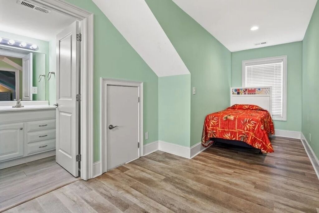 Photo of Bedroom in Ash